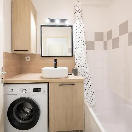 Le Pastel - Metro/ Centres De Formation-fac-thales Apartamento *